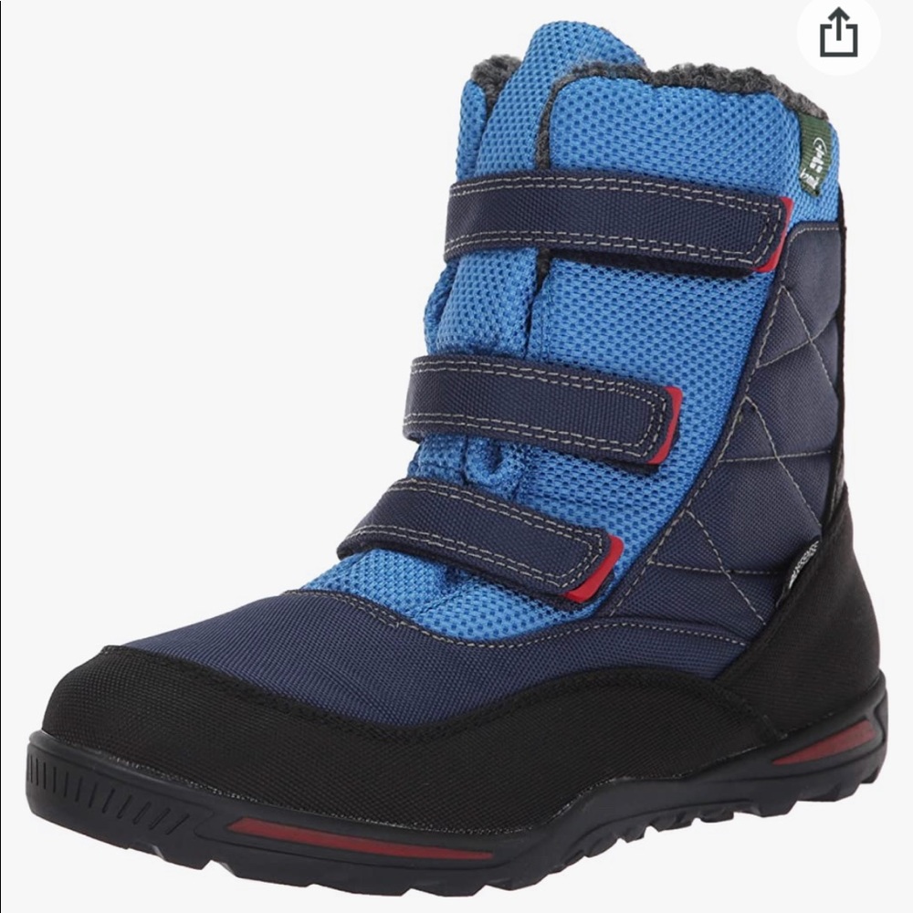 Kamik boys snow boots size 3 NWT